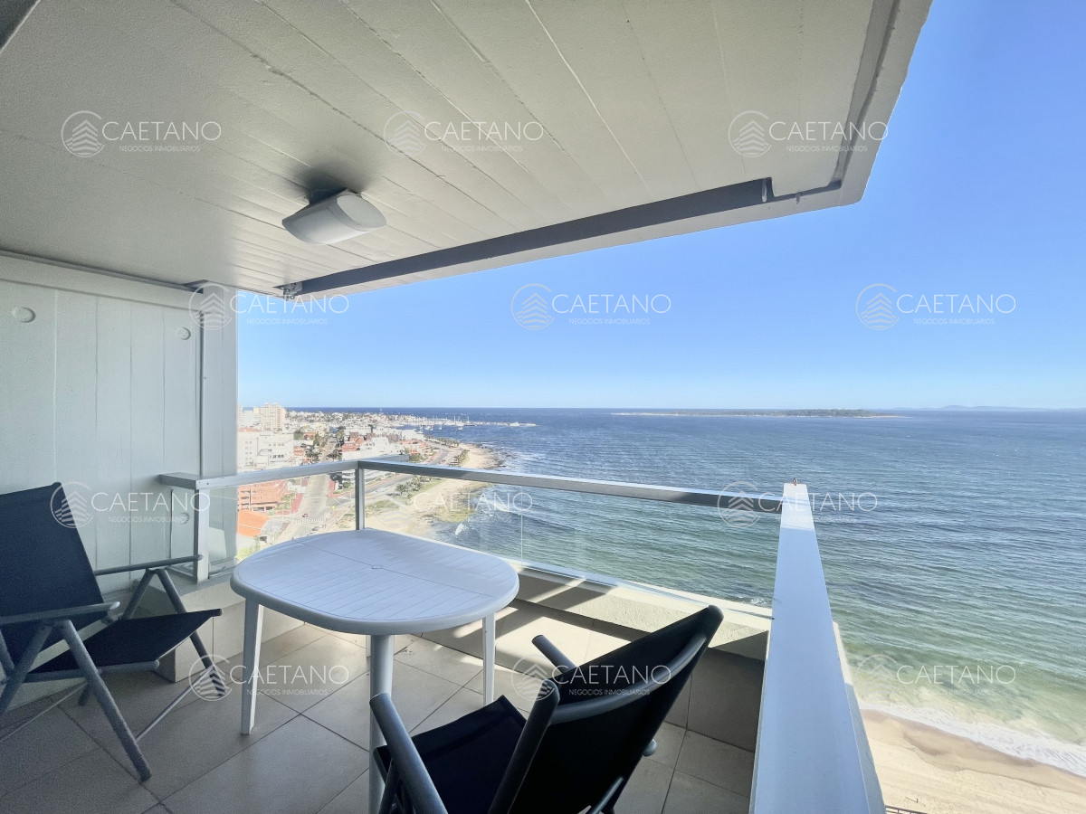 Venta, apartamento 3 dormitorios. Playa mansa, Punta del Este 