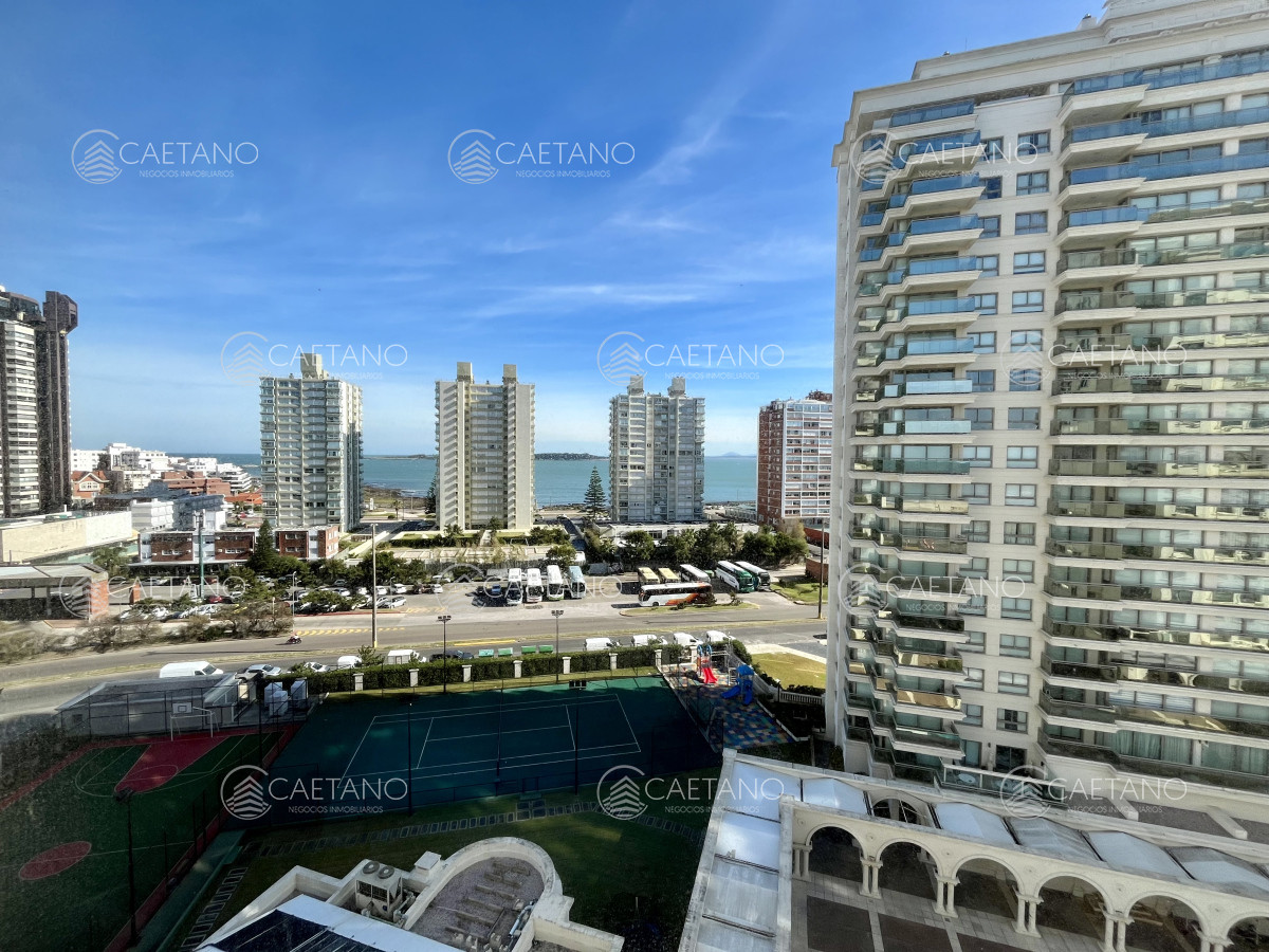 Venta apartamento en Imperiale Punta del Este -  3 dormitorios  - DMC804A