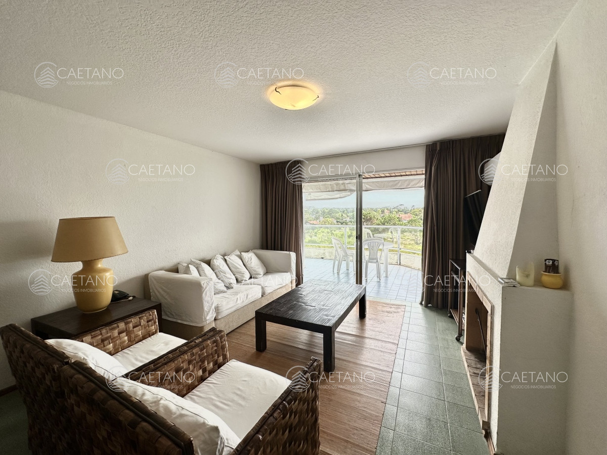 Venta Departamento   3 Dormitorios 3 Baños   Primera linea Playa Mansa - GoPunta - Portal Inmobiliario de Punta del Este - Maldonado