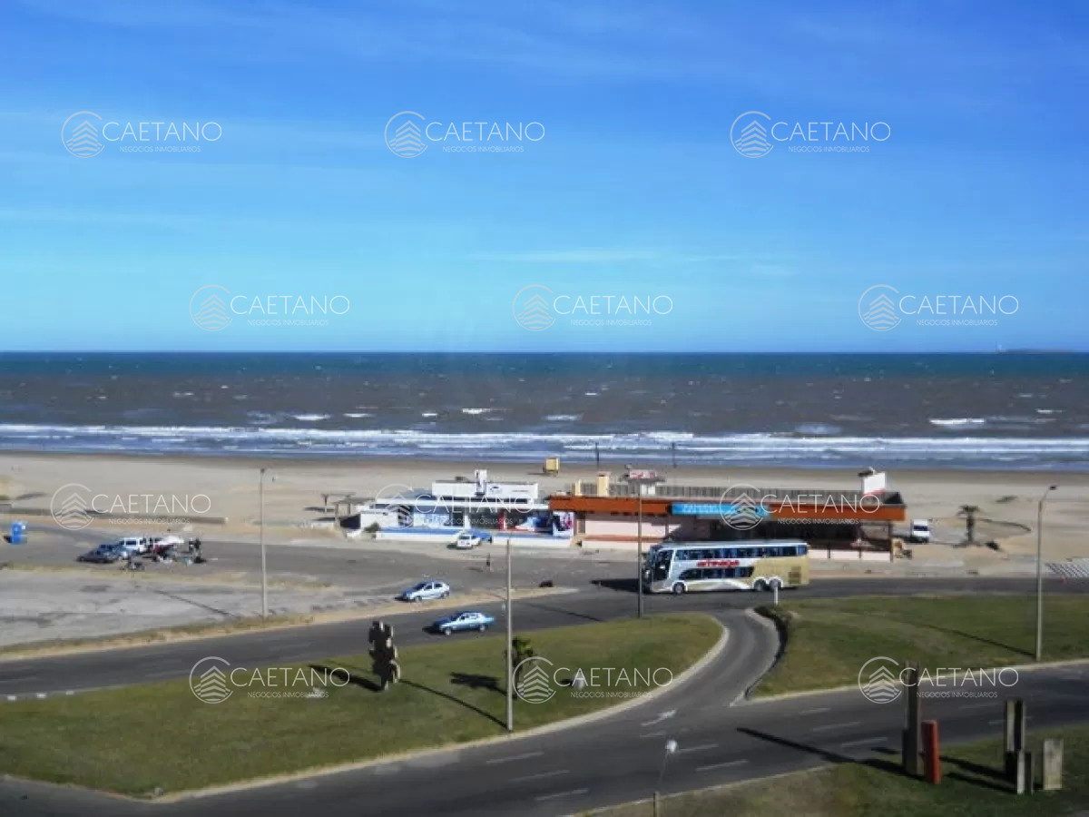 Venta apartamento 3 dormitorios playa brava Punta del Este
