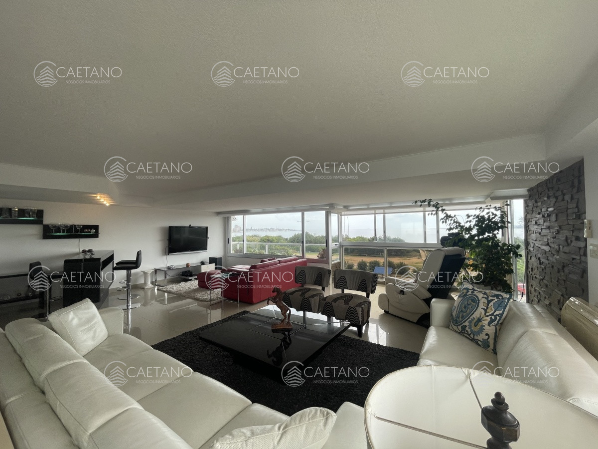 Venta apartamento 3 dormitorios playa mansa Punta del Este - DMC2622A