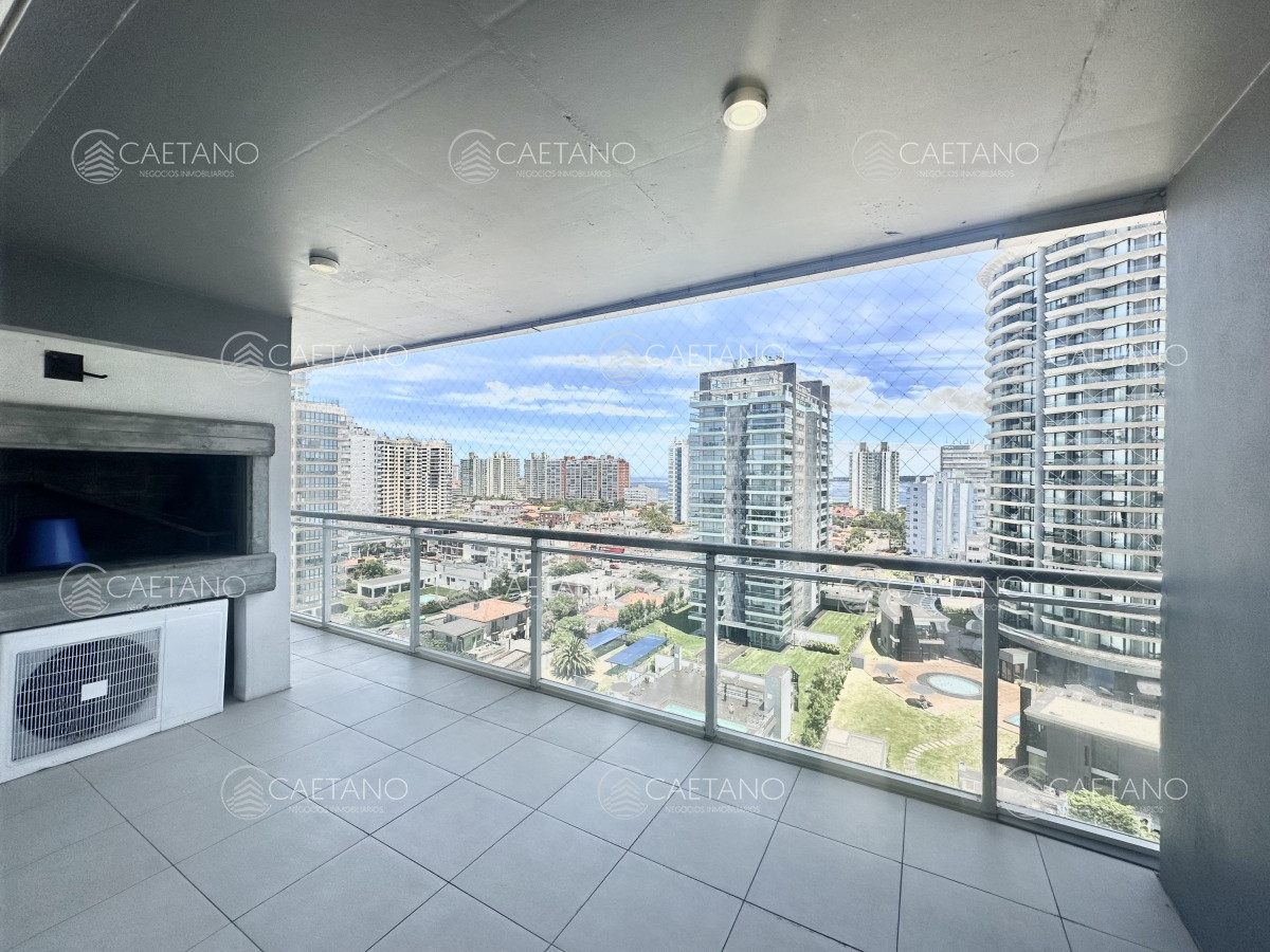 Alquiler temporal apartamento 3 dormitorios Punta del este  - DMC12327A