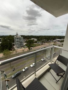 venta apartamento dos dormitorios. Av. Roosevelt.