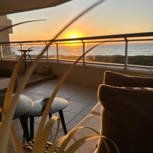 venta apartamento tres dormitorios, Playa Brava. Punta Del Este.