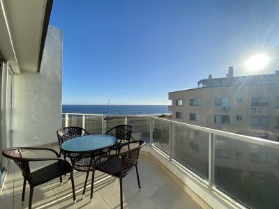 Primera linea de Playa Mansa!