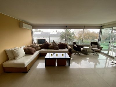 venta apartamento 3 dormitorios Península en Punta del Este 