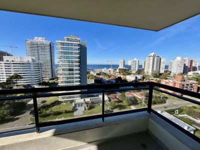 Venta Apartamento, Punta Del Este, Playa Brava.