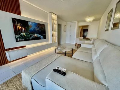 venta de apartamento dos dormitorios . Playa Brava, Punta Del Este.
