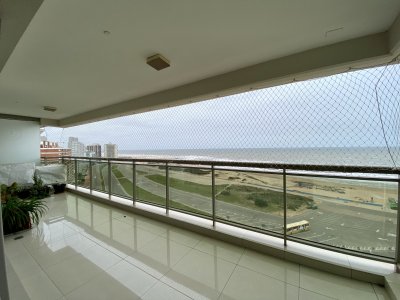 Venta apartamento Imperiale I tres dormitorios Punta del Este.