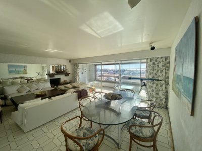 Apartamento en frente al Puerto