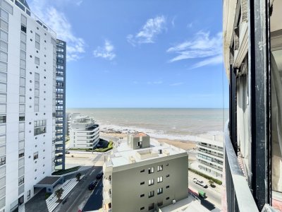 Venta apartamento 1 dormitorio con vista al mar. Península, Punta del Este.  