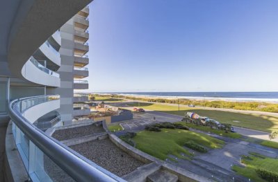 Alquiler apartamento en Punta del Este con espectacular vista al Mar - 4 dormitorios