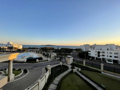 Apartamento Punta del Este 3 dormitorios playa mansa 
