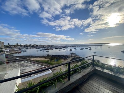 Venta apartamento 3 dormitorios + dependencia en Puerto Punta del Este 