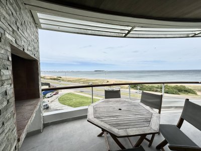 Venta Penthouse  - 3 Dormitorios + Servicio - Playa Mansa 