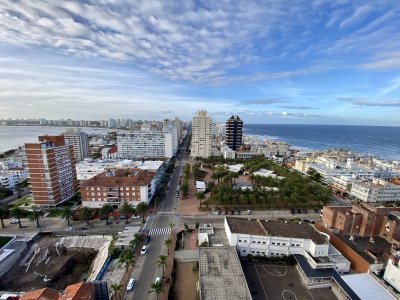 Venta Apartamento 3 dormitorios en península Punta del Este 