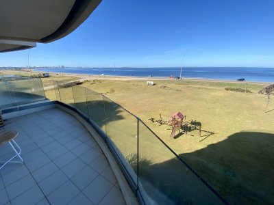Venta apartamento 2 dormitorios playa mansa Punta del Este 
