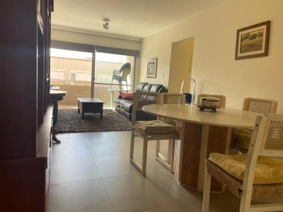 Venta apartamento 3 dormitorios. Península, Punta del Este. 