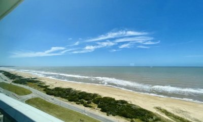 Venta  Le Parc II dos dormitorios  Punta del Este más servicio.