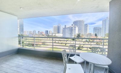 Apartamento de 2 dormitorios - Punta del Este