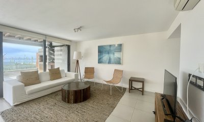 Venta apartamento 2 dormitorios, 2 baños. Punta Ballena
