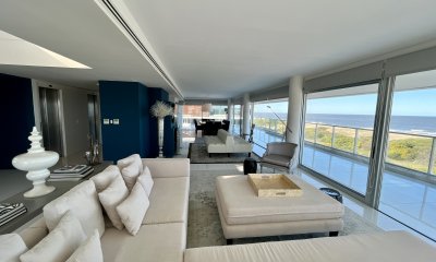 Venta apartamento 4 dormitorios. Playa brava, Punta del Este