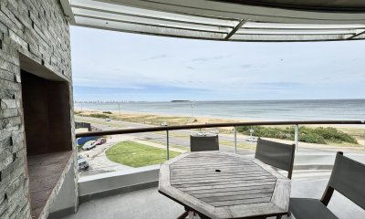 Venta Penthouse  - 3 Dormitorios + Servicio - Playa Mansa