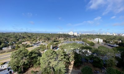 Venta apartamento 3 dormitorios más dependencia Punta del Este