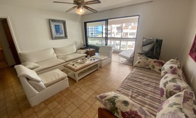 Venta apartamento 2 dormitorios playa brava Punta del Este