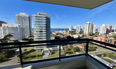 Venta Apartamento, Punta Del Este, Playa Brava.