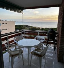 Venta apartamento dos dormitorios. Playa mansa, Punta Del Este.