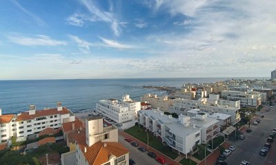 Venta apartamento 2 dormitorios. Península, Punta del Este