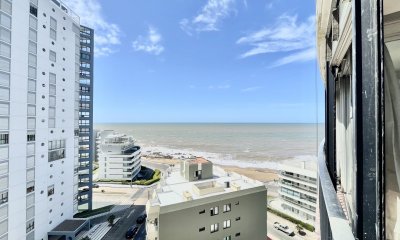 Venta apartamento 1 dormitorio con vista al mar. Península, Punta del Este.