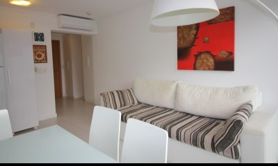 Vendo apartamento de 1 dormitorio en torre con muy buenos servicios, gastos bajos., zona Roosevelt, Puenta del Este.