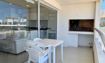 Venta Departamento - 2 Dormitorios + Parrillero - Punta Del Este
