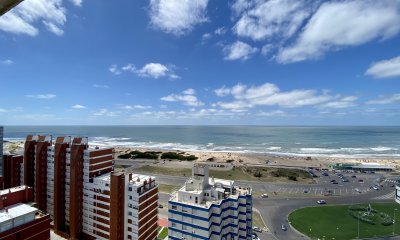 Penthouse en primera linea Brava