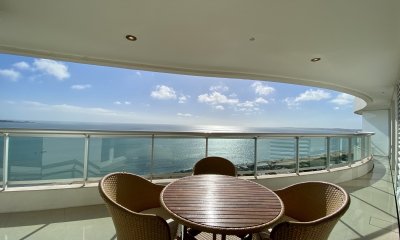 Venta apartamento 3 dormitorios playa mansa Punta del Este