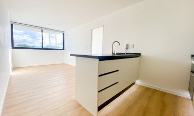 Apartamento en alquiler sobre Bvar. Artigas