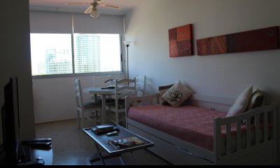 En venta, piso intermedio con vista despejada...