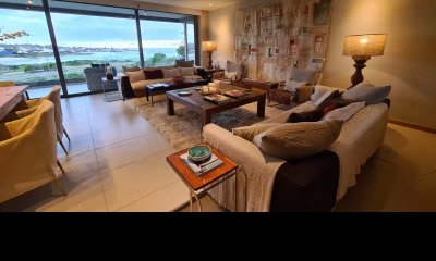 Venta apartamento en Tiburón terrazas, tres dormitorios más dependencia