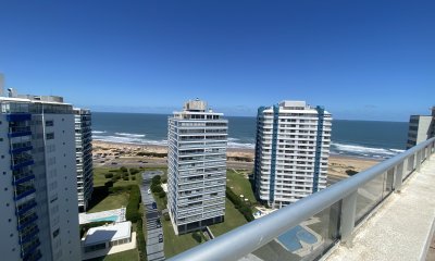 Venta Pent House 3 dormitorios Playa Brava Punta del Este