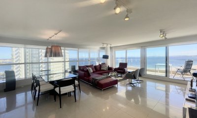 Venta Departamento - 3 dormitorios + servicio - Punta Del Este -  Playa Mansa