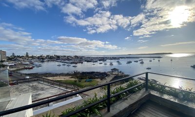 Venta apartamento 3 dormitorios + dependencia en Puerto Punta del Este