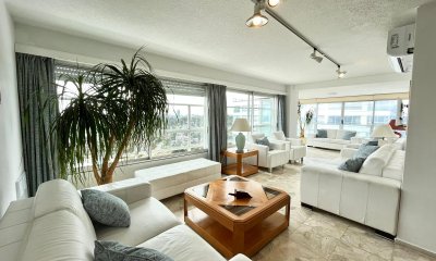 Venta Apartamento Lincoln center, Punta del Este