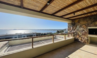 Venta apartamento 2 dormitorios. Punta Ballena, Maldonado.