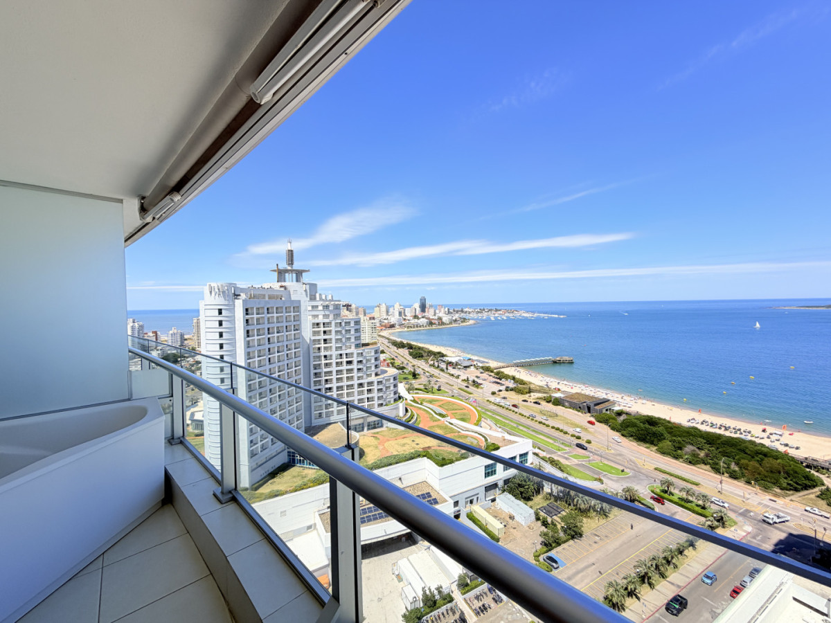 Venta apartamento 2 dormitorios. Playa mansa, Punta del Este 