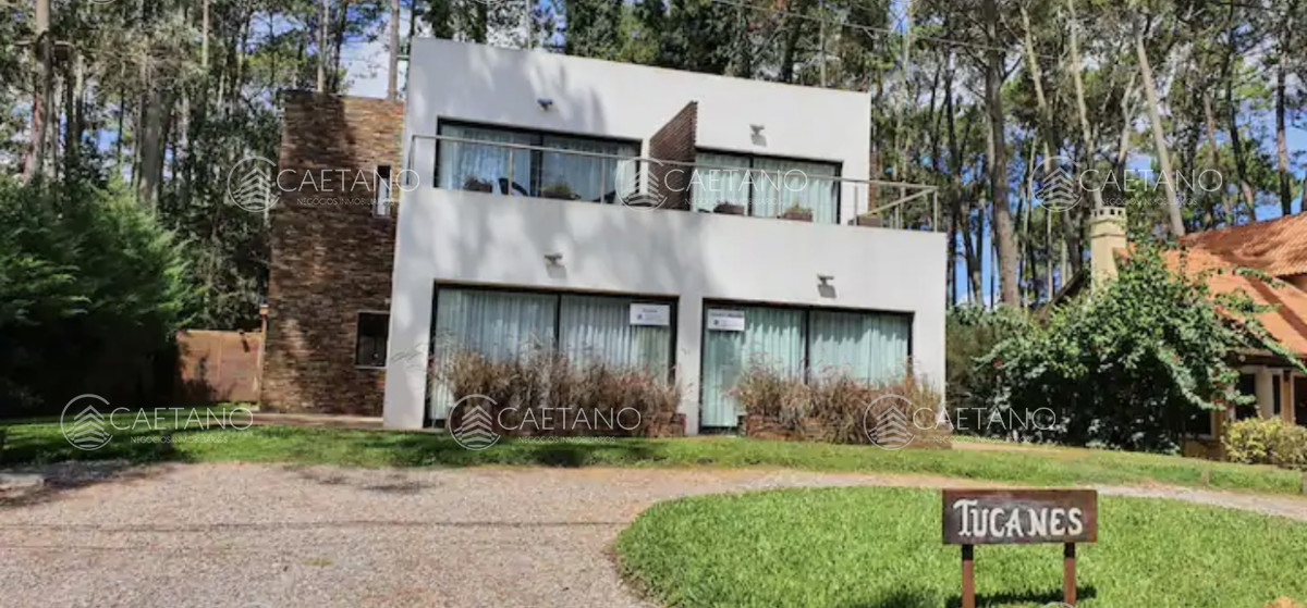 Venta casa Solanas 4 dormitorios