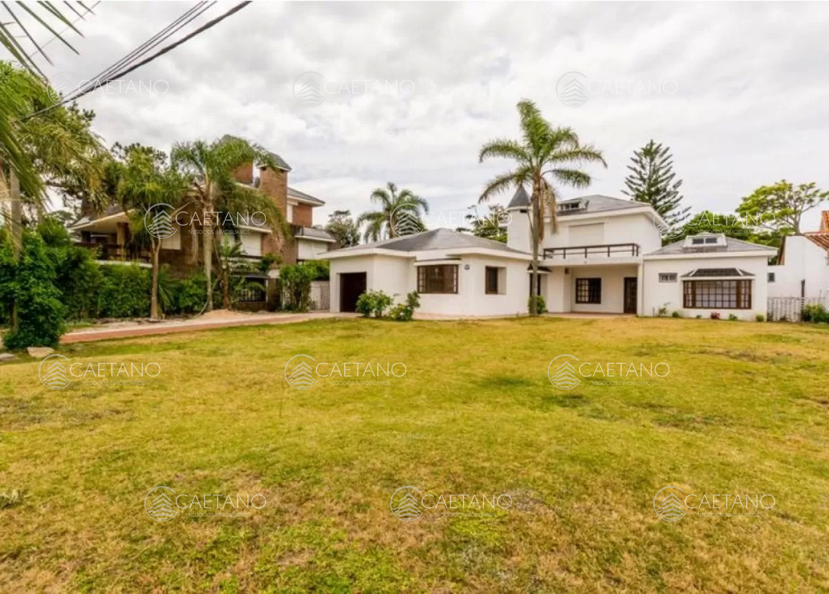 Venta casa Punta del Este 5 dormitorios