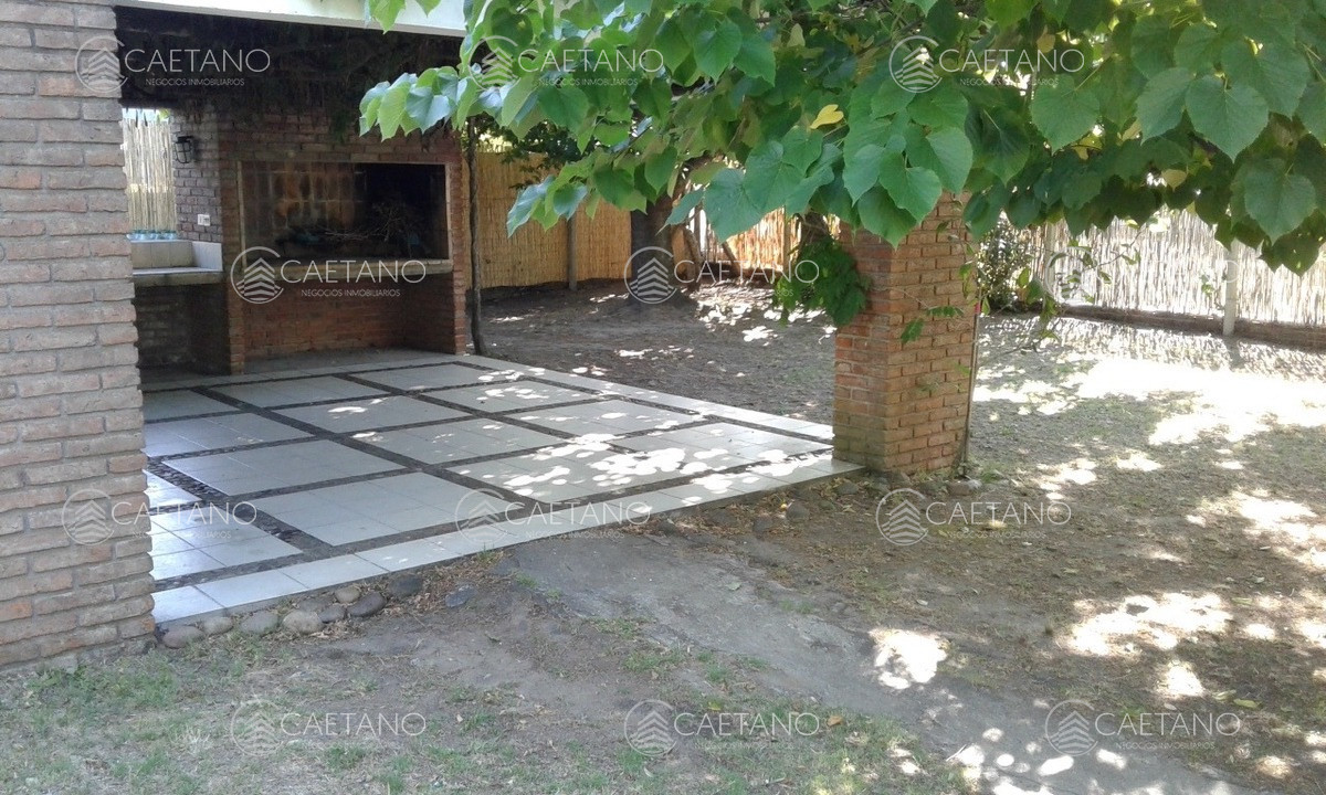 Venta Casa   2 Dormitorios   Barbacoa con Apto   Piriapolis - GoPunta - Portal Inmobiliario de Punta del Este - Maldonado