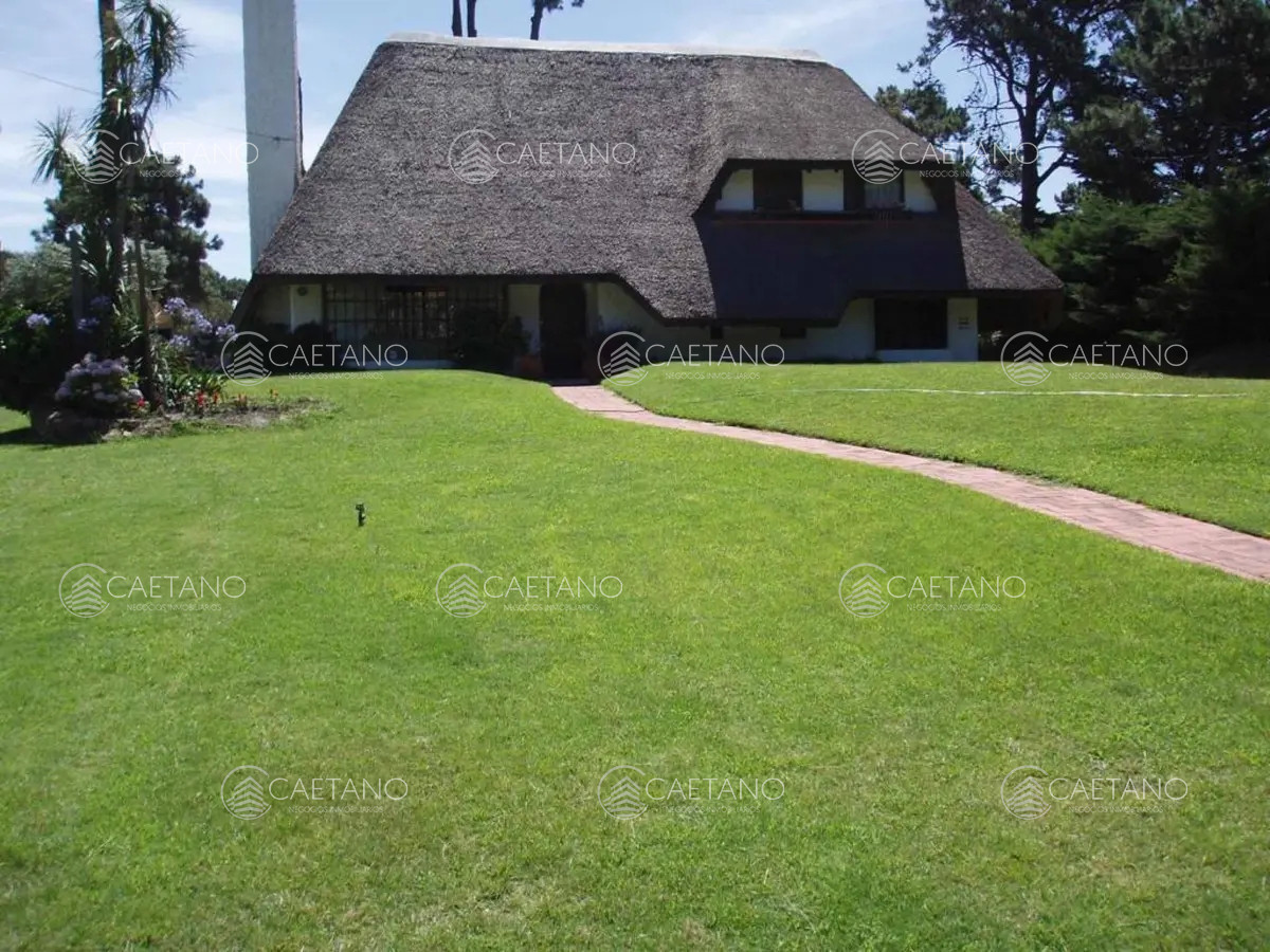 Venta Casa 4 dormitorios en Punta del este, Playa Mansa